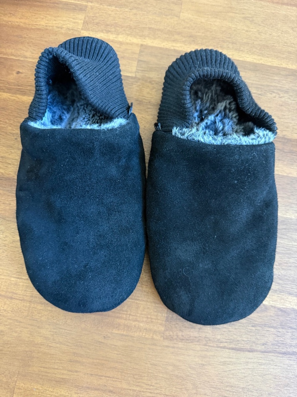 Kolo - Perry Suede House Shoes - Fur-Lined